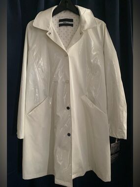 Jane Post Classic White Slicker with Detachable Hood